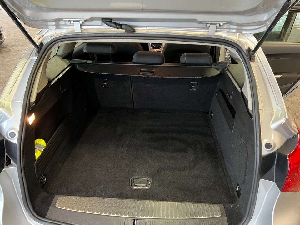 Opel Astra 1,4 T 140 Enjoy Sports Tourer 5d