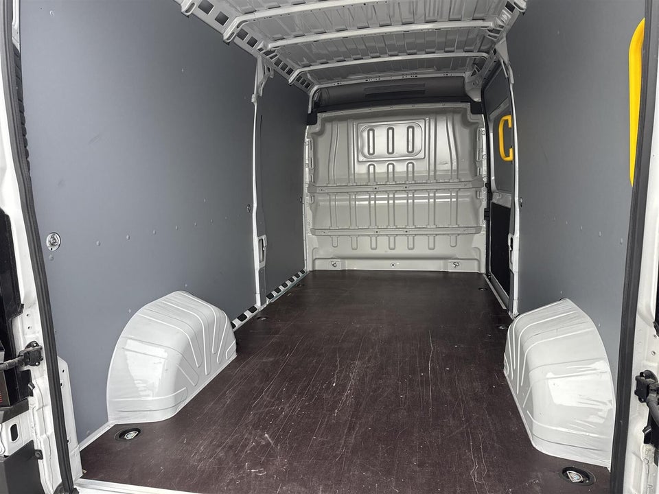 Toyota ProAce Max 110 Comfort Master Kassevogn L3H2