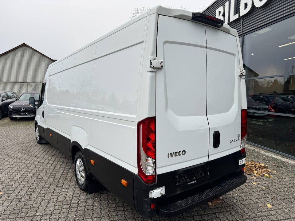 Iveco Daily 3,0 35S17 16m³ Van