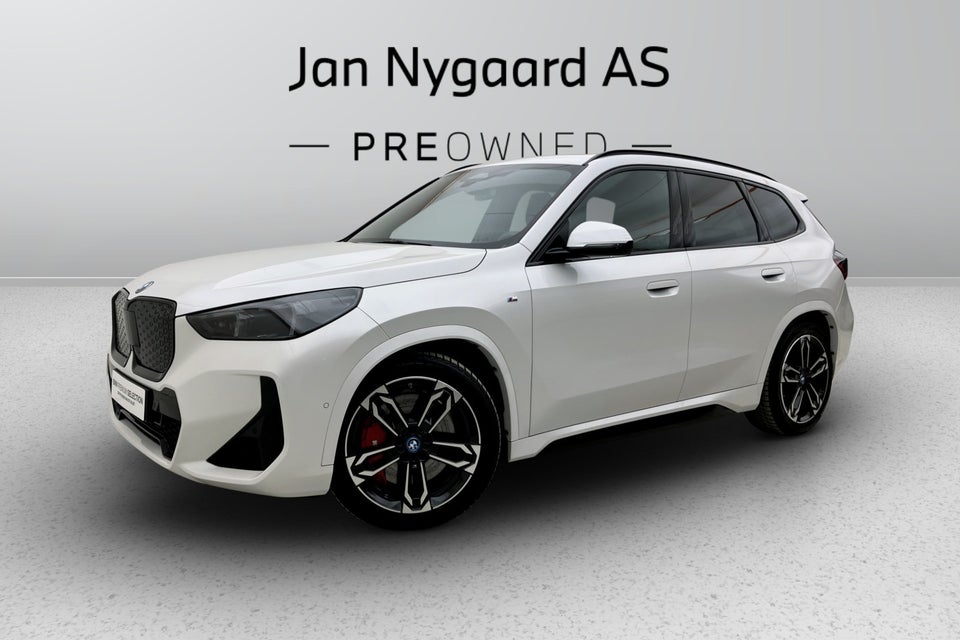 BMW iX1 xDrive30 M-Sport 5d