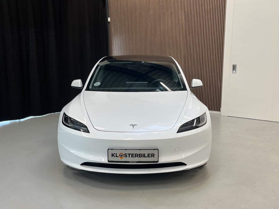 Tesla Model 3 RWD 4d