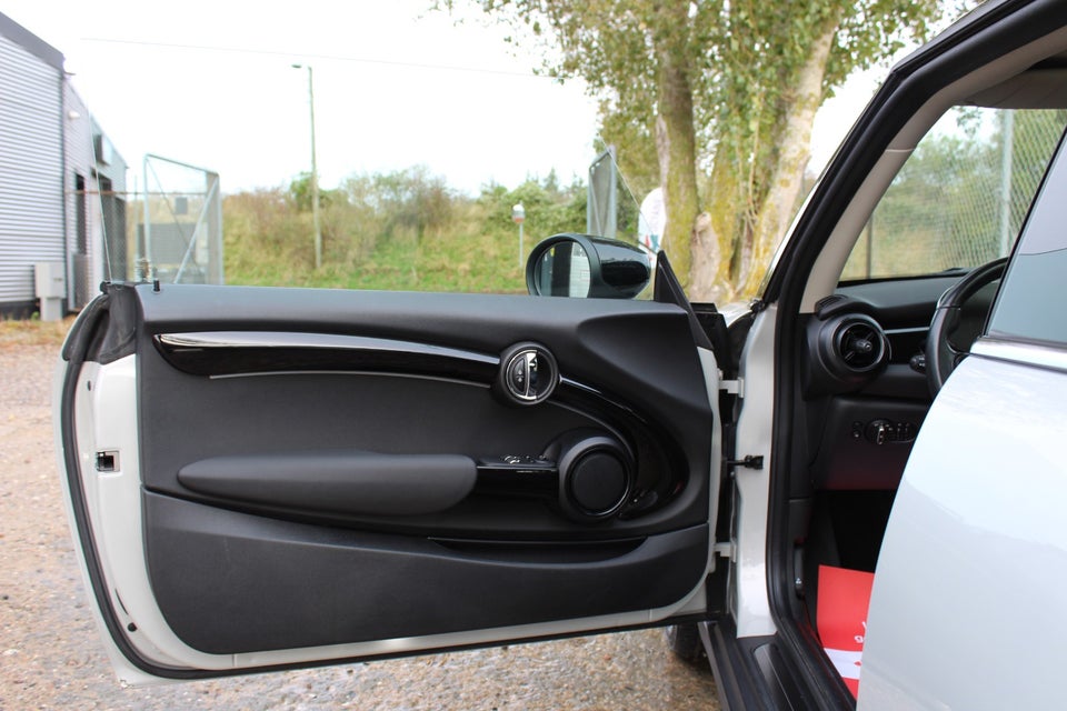 MINI Cooper SE Camden Edition 3d