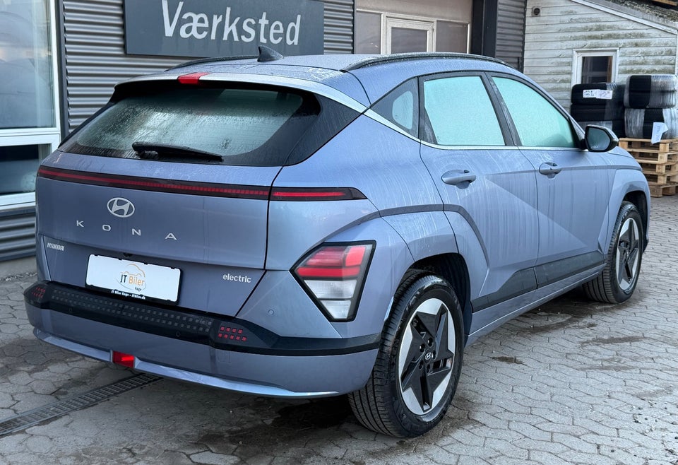 Hyundai Kona 48 EV Essential 5d