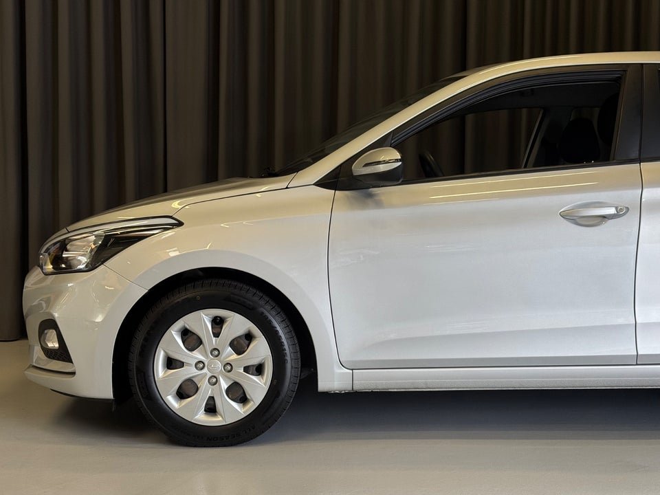 Hyundai i20 1,25 Life 5d