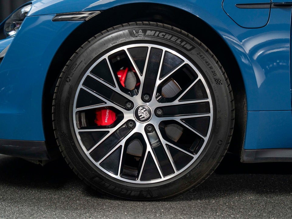 Porsche Taycan 4S Performance+ 4d