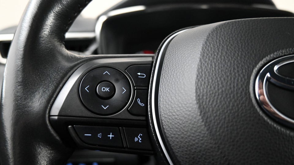 Toyota Corolla 2,0 Hybrid Active Touring Sports MDS 5d