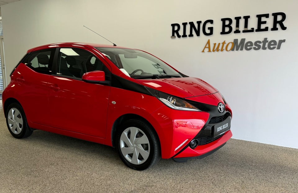 Toyota Aygo 1,0 VVT-i x-play x-touch 5d