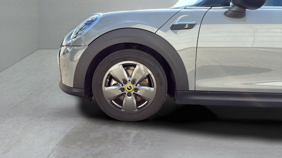 MINI Cooper SE Essential 3d