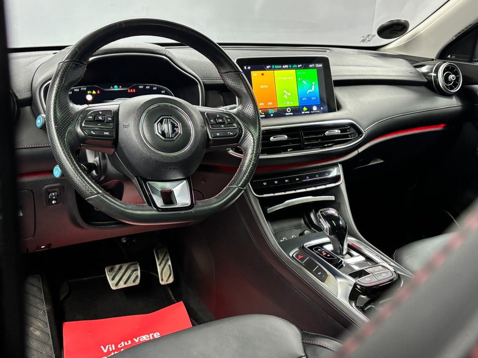 MG EHS 1,5 PHEV Luxury 5d