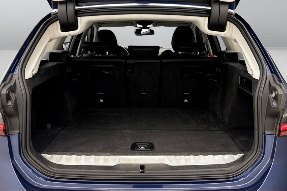 BMW 330e 2,0 Touring Sport Line aut. 5d