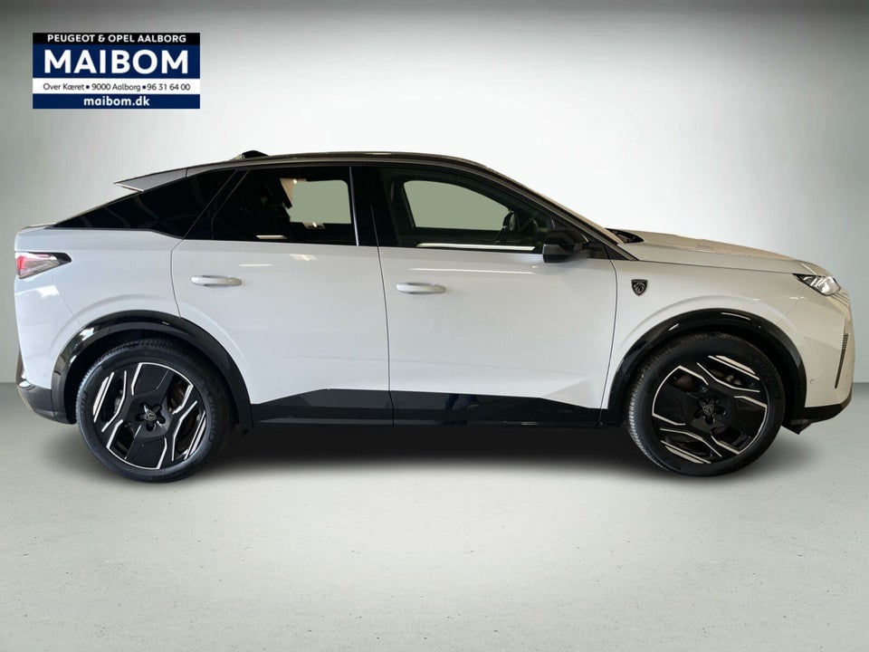 Peugeot e-3008 77 GT Pack 5d