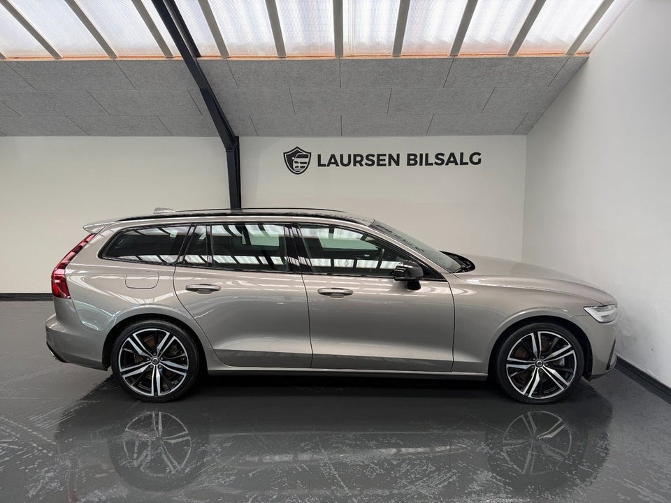 Volvo V60 2,0 T6 ReCharge R-Design aut. AWD 5d