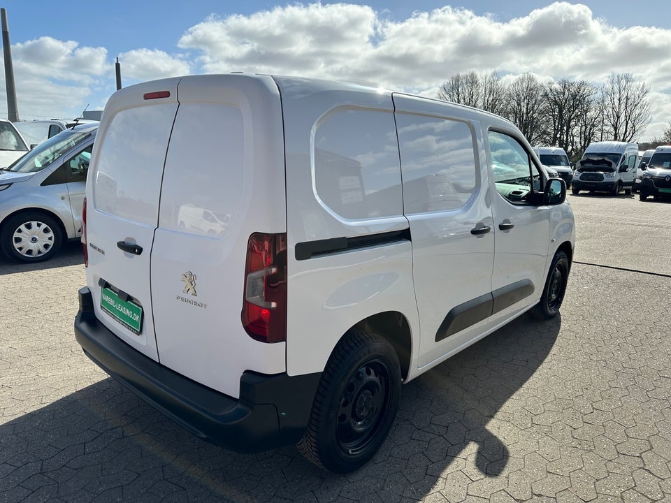 Peugeot Partner 1,2 PureTech 110 L1V1 Plus Van