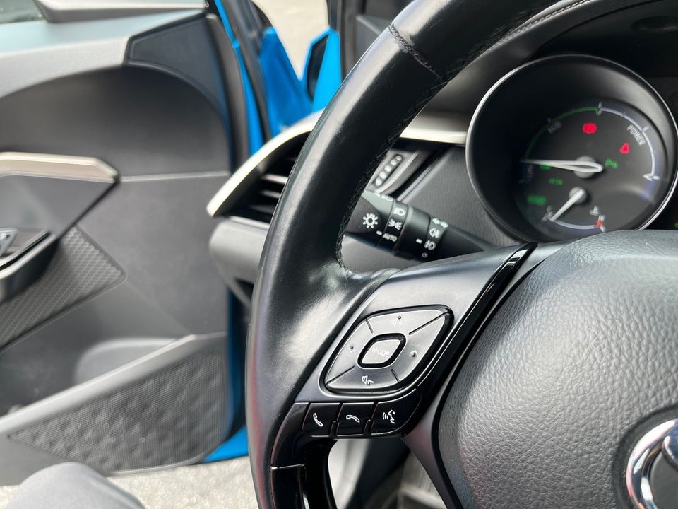 Toyota C-HR 1,8 Hybrid C-LUB Premium CVT 5d
