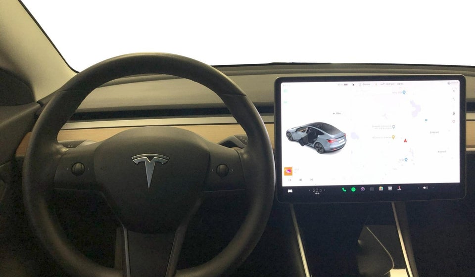 Tesla Model 3 Long Range AWD 4d