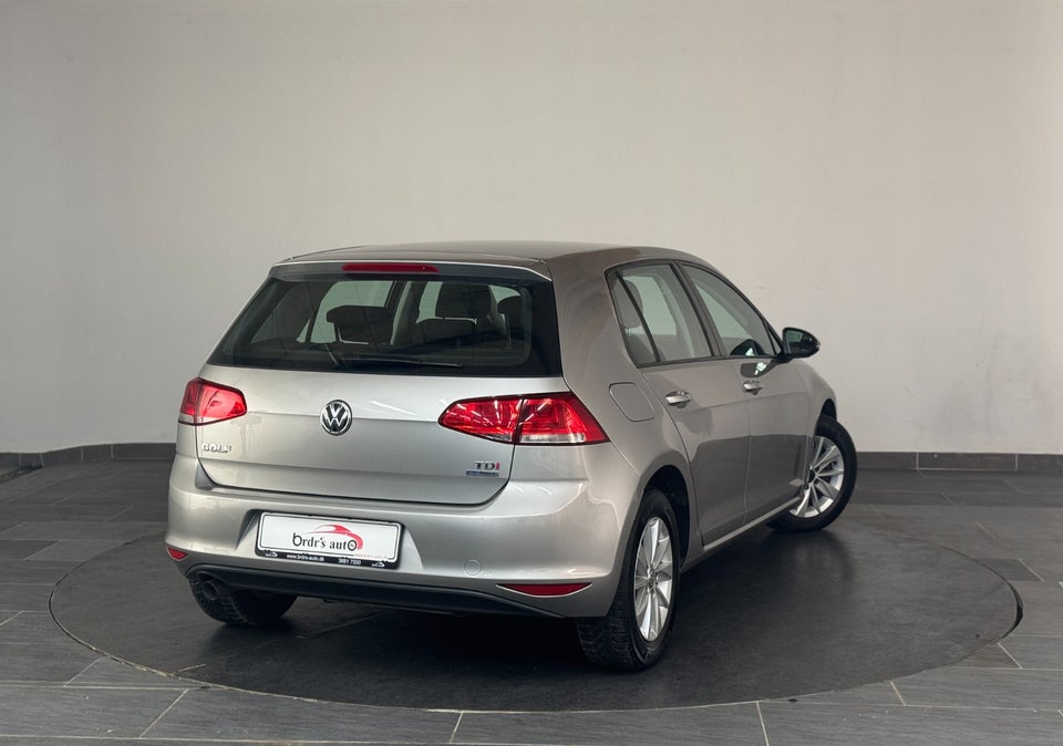 VW Golf VI 1,6 TDi 105 BlueMotion 5d