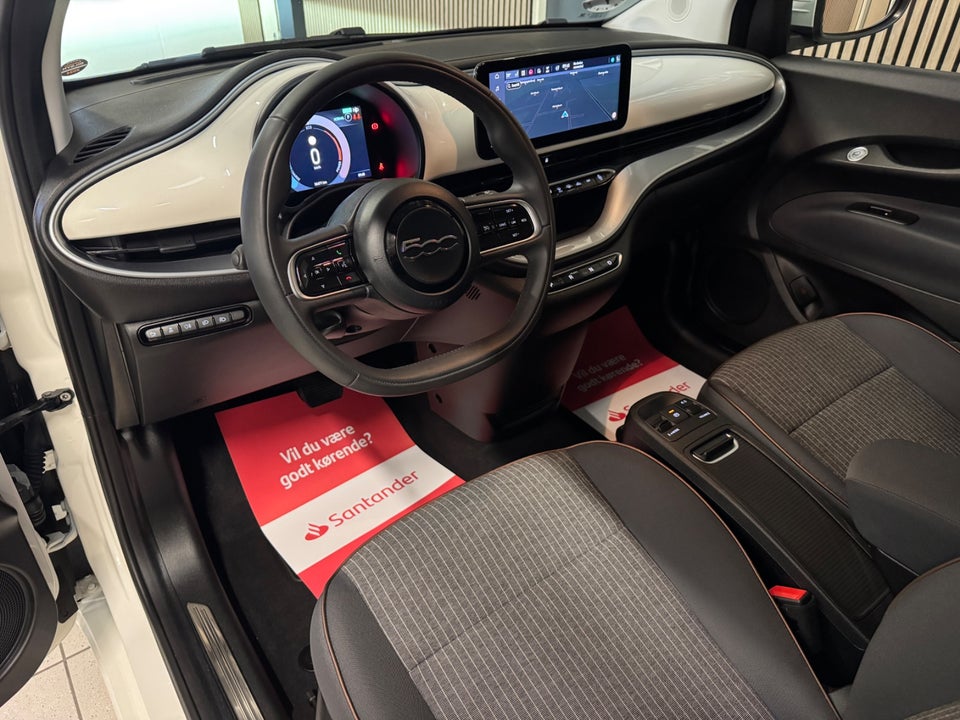 Fiat 500e 42 Icon 3d