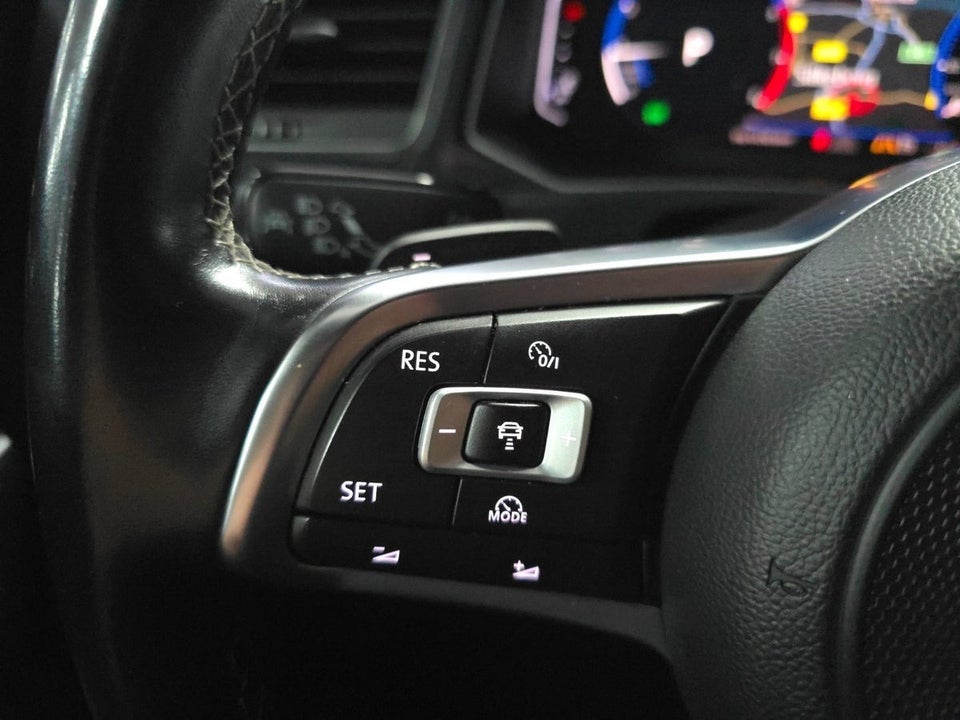 VW T-Roc 1,5 TSi 150 R-line DSG 5d