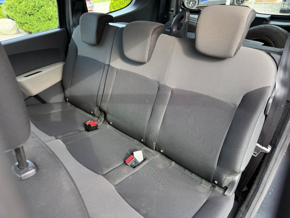 Dacia Lodgy 1,6 16V Ambiance 7prs 5d