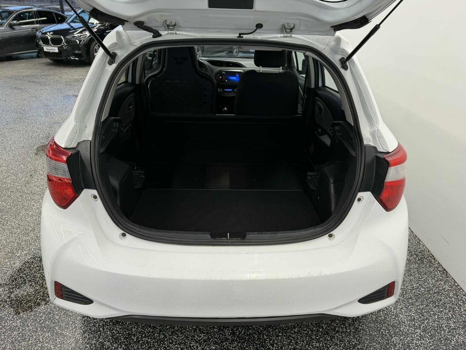 Toyota Yaris 1,5 Hybrid H2 e-CVT Van 5d