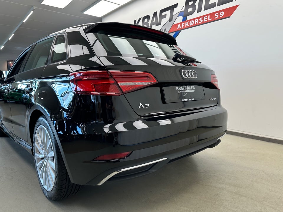 Audi A3 1,4 e-tron Sportback S-tr. 5d