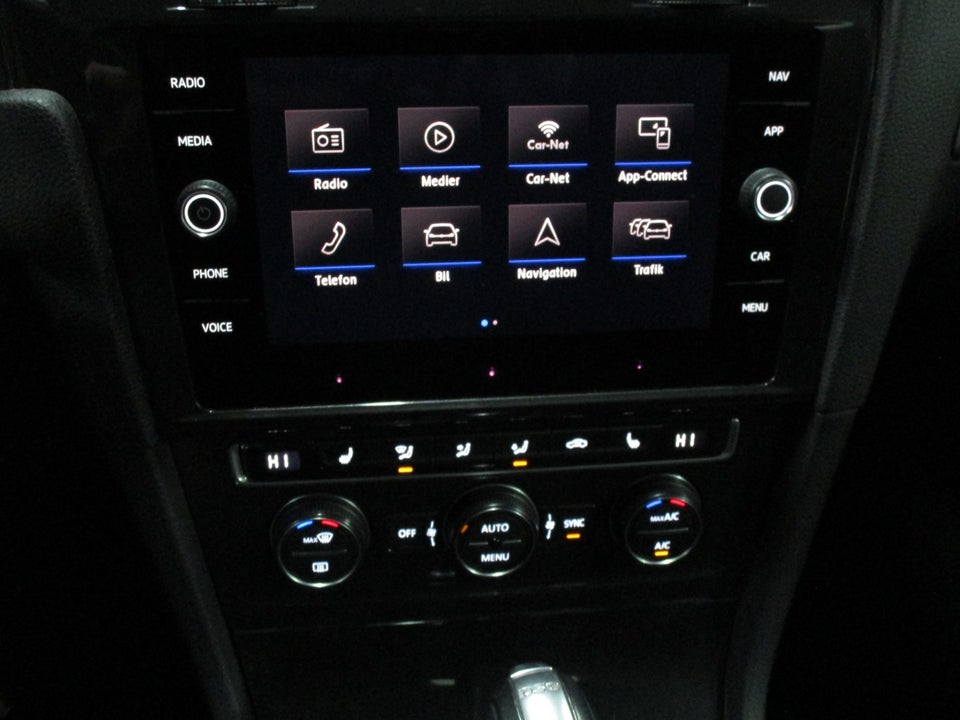 VW Golf VII 1,5 TSi 130 Comfortline DSG 5d