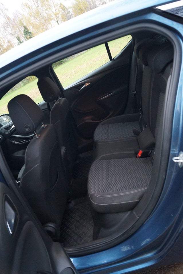 Opel Astra 1,4 T 150 Dynamic 5d