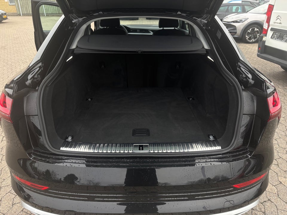 Audi e-tron 55 S-line Sportback quattro 5d