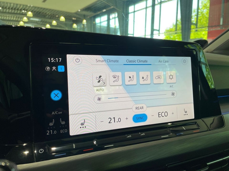 VW Golf VIII 1,4 eHybrid DSG 5d