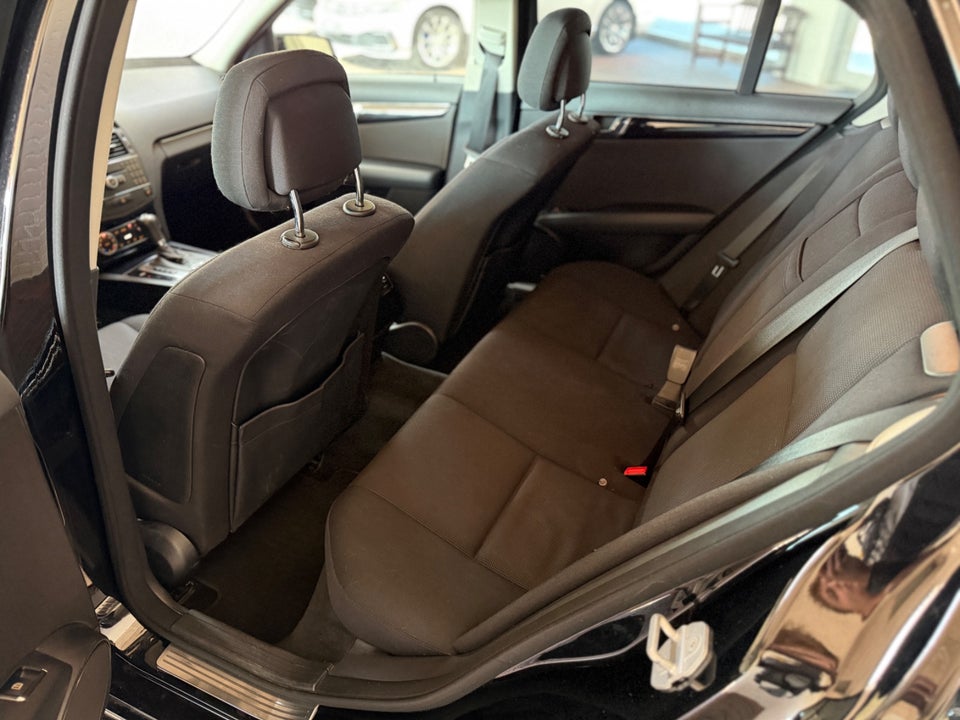 Mercedes C230 2,5 V6 Avantgarde aut. 4d