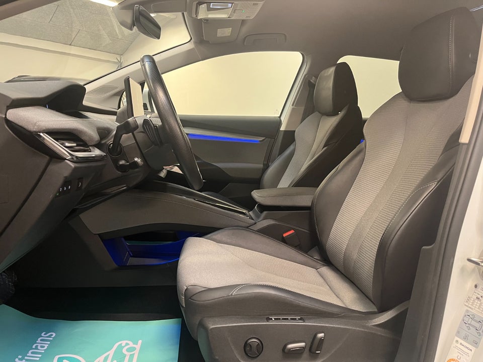 Skoda Enyaq 80x iV Loft 5d