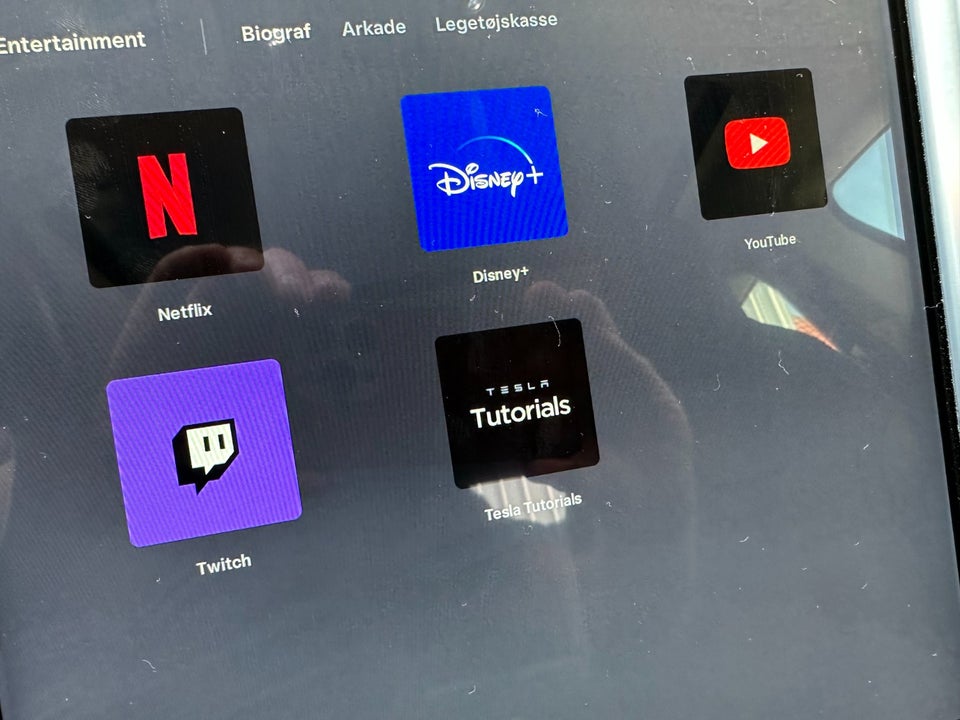 Tesla Model S 90D 5d