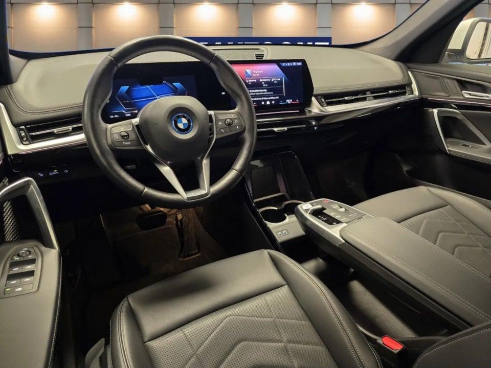 BMW iX1 eDrive20 X-Line 5d