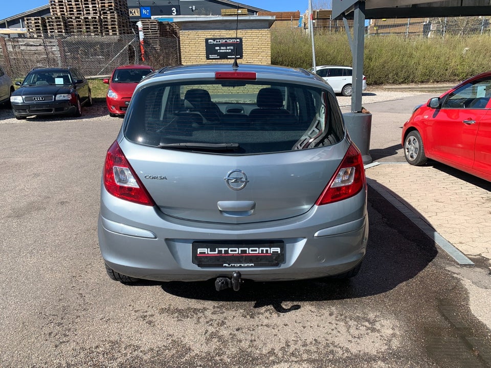 Opel Corsa 1,4 16V Cosmo 5d