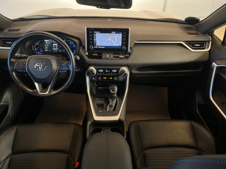 Toyota RAV4 2,5 Hybrid H3 Style MDS 5d