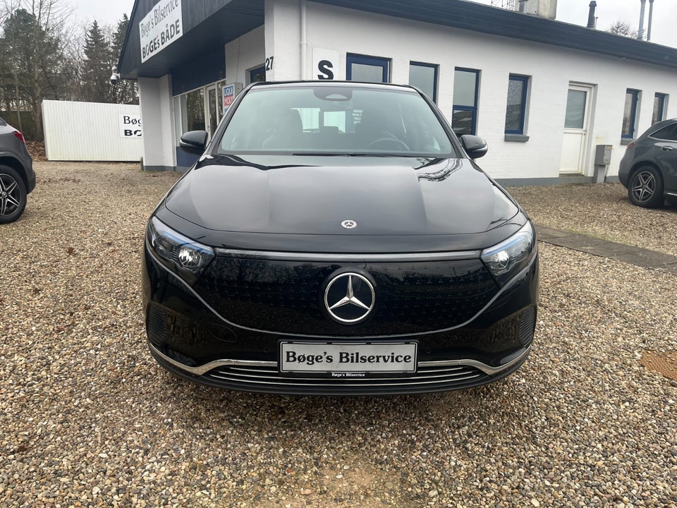 Mercedes EQA300 Progressive 4Matic 5d
