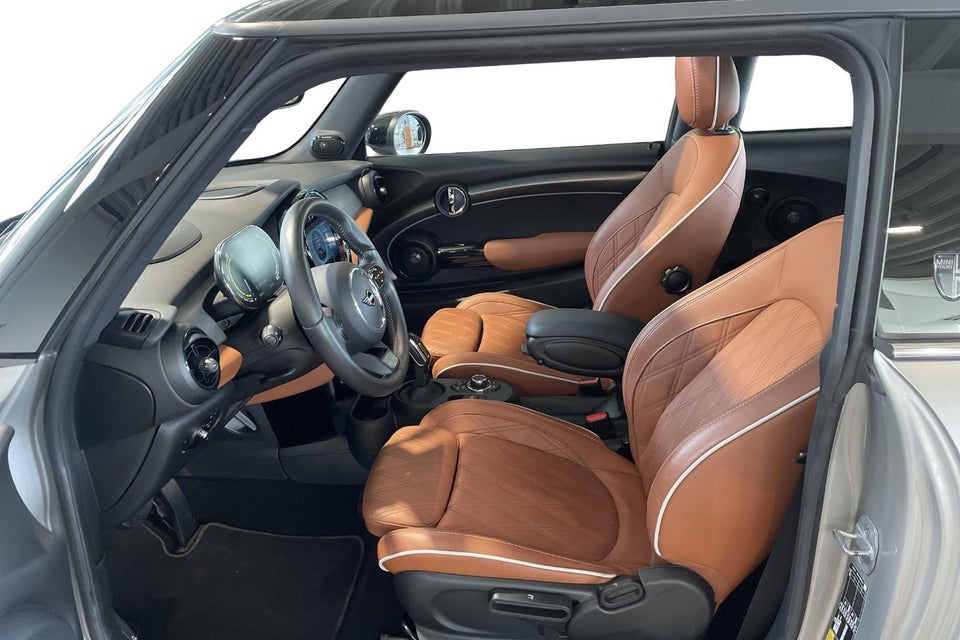 MINI Cooper SE Maximise 3d