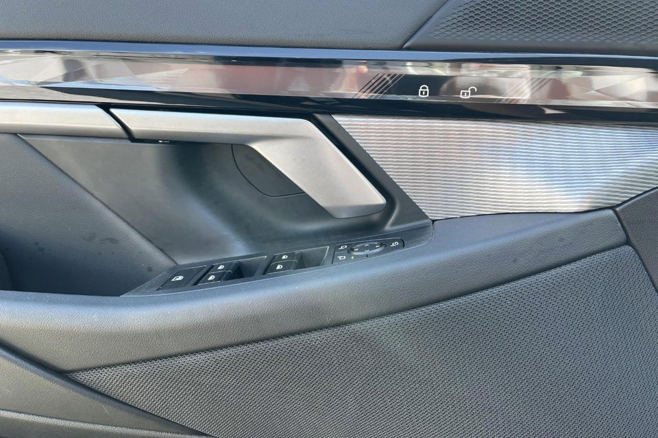 BMW i5 eDrive40 M-Sport 4d