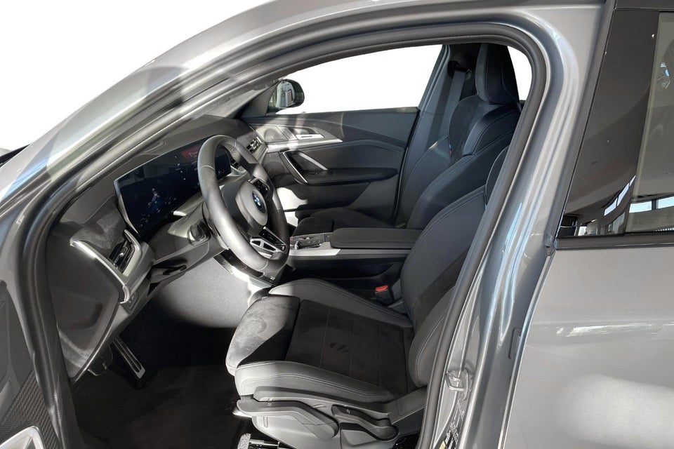 BMW iX2 eDrive20 M-Sport 5d