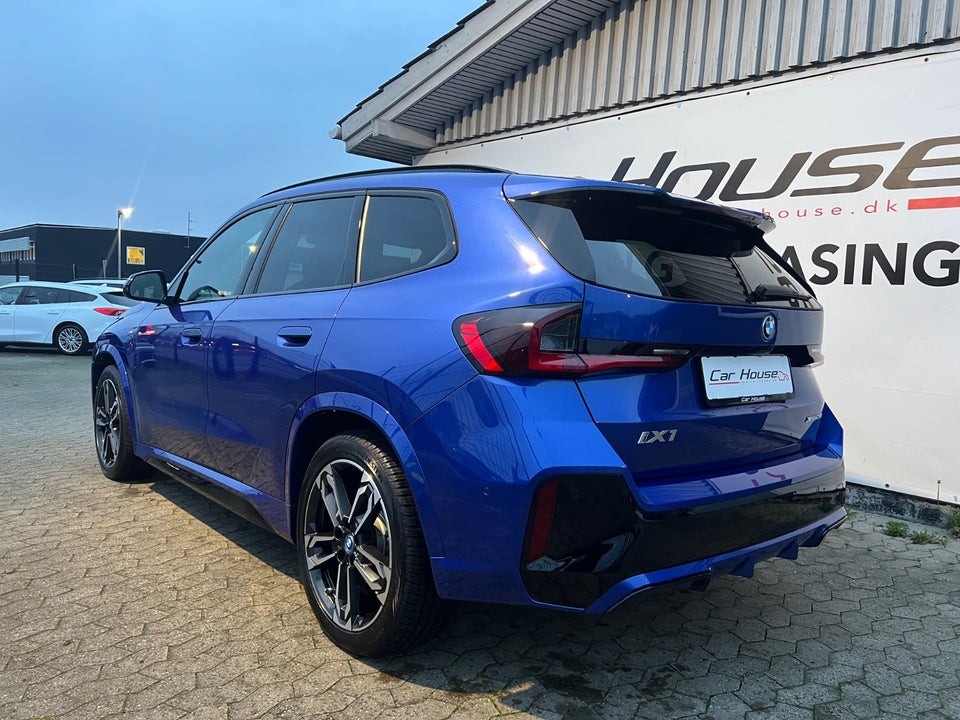 BMW iX1 xDrive30 M-Sport Premium 5d