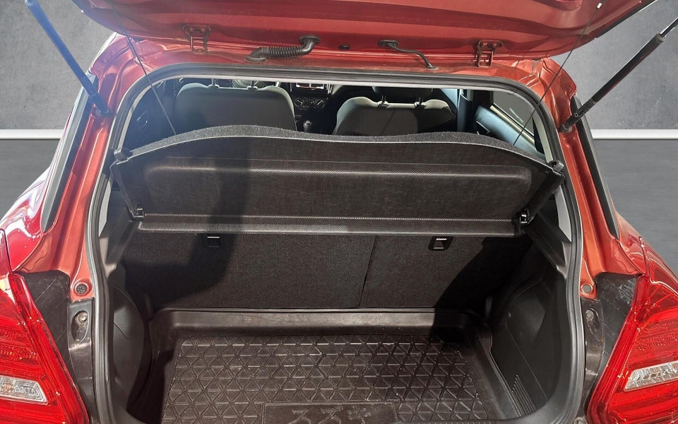 Suzuki Swift 1,2 mHybrid Action 5d
