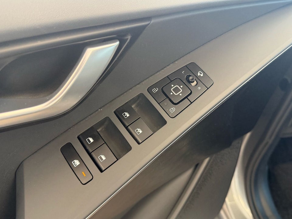 Kia Niro 1,6 PHEV Prestige DCT 5d