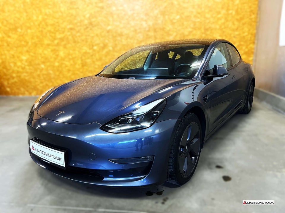 Tesla Model 3 Long Range AWD 4d