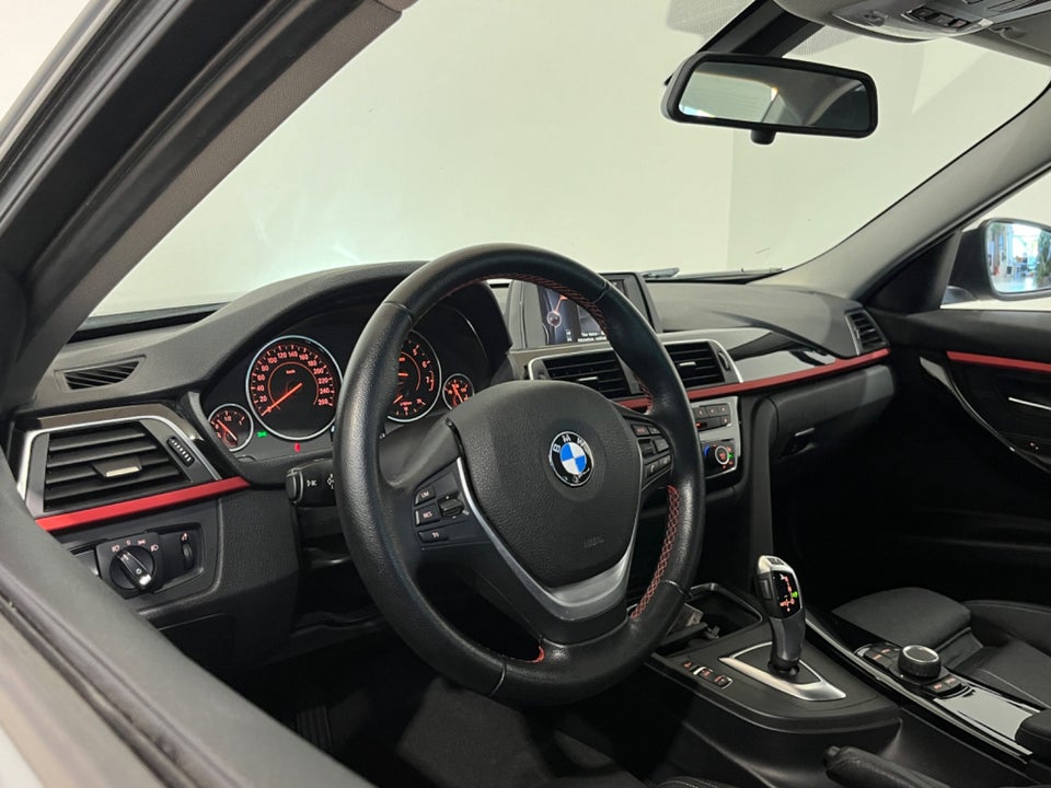 BMW 320i 2,0 Sport Line aut. 4d