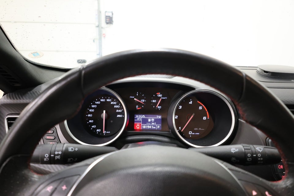 Alfa Romeo Giulietta 1,6 JTD 120 Super TCT 5d