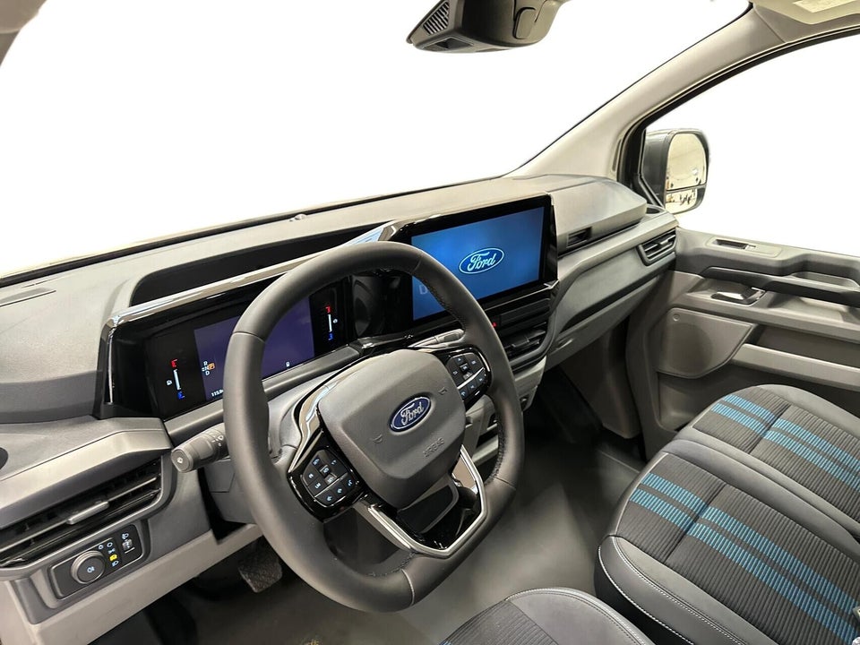 Ford E-Transit Custom 320L 64 Sport