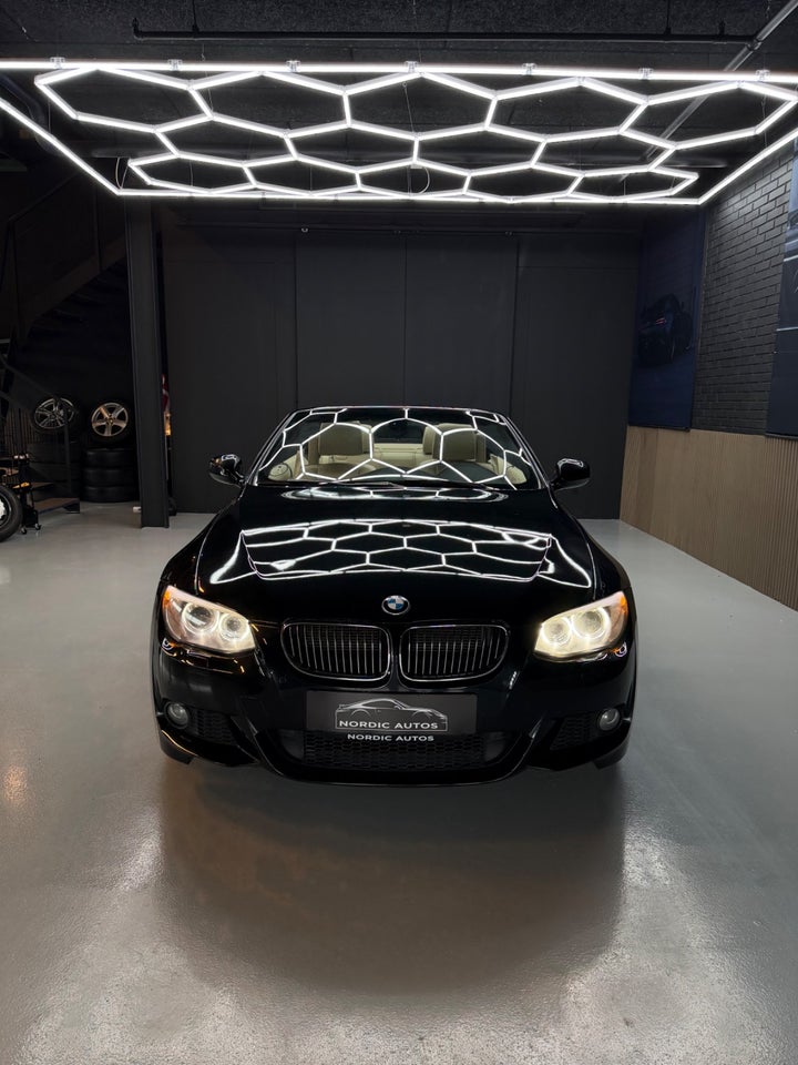 BMW 325i 3,0 Cabriolet aut. 2d