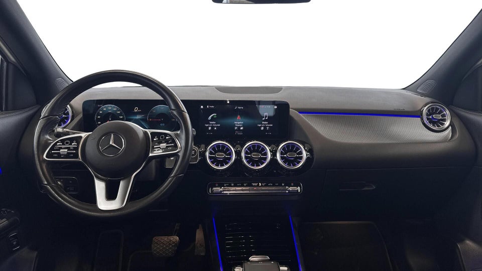 Mercedes EQA300 Progressive 4Matic 5d