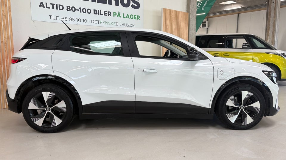 Renault Megane E-Tech 40 Equilibre 5d