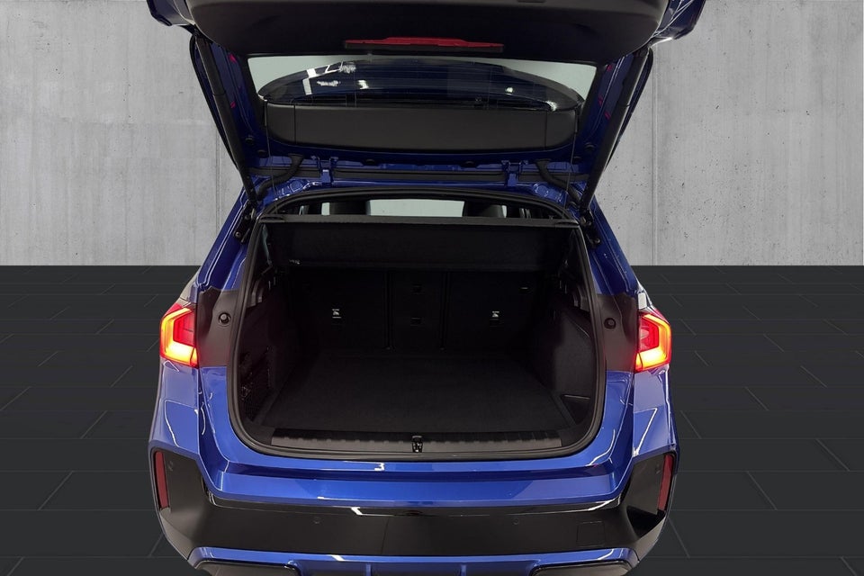 BMW iX1 eDrive20 M-Sport 5d